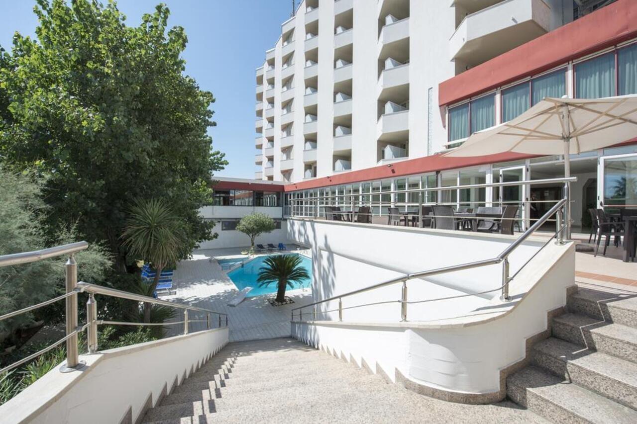 Grand Hotel Adriatico Montesilvano Luaran gambar