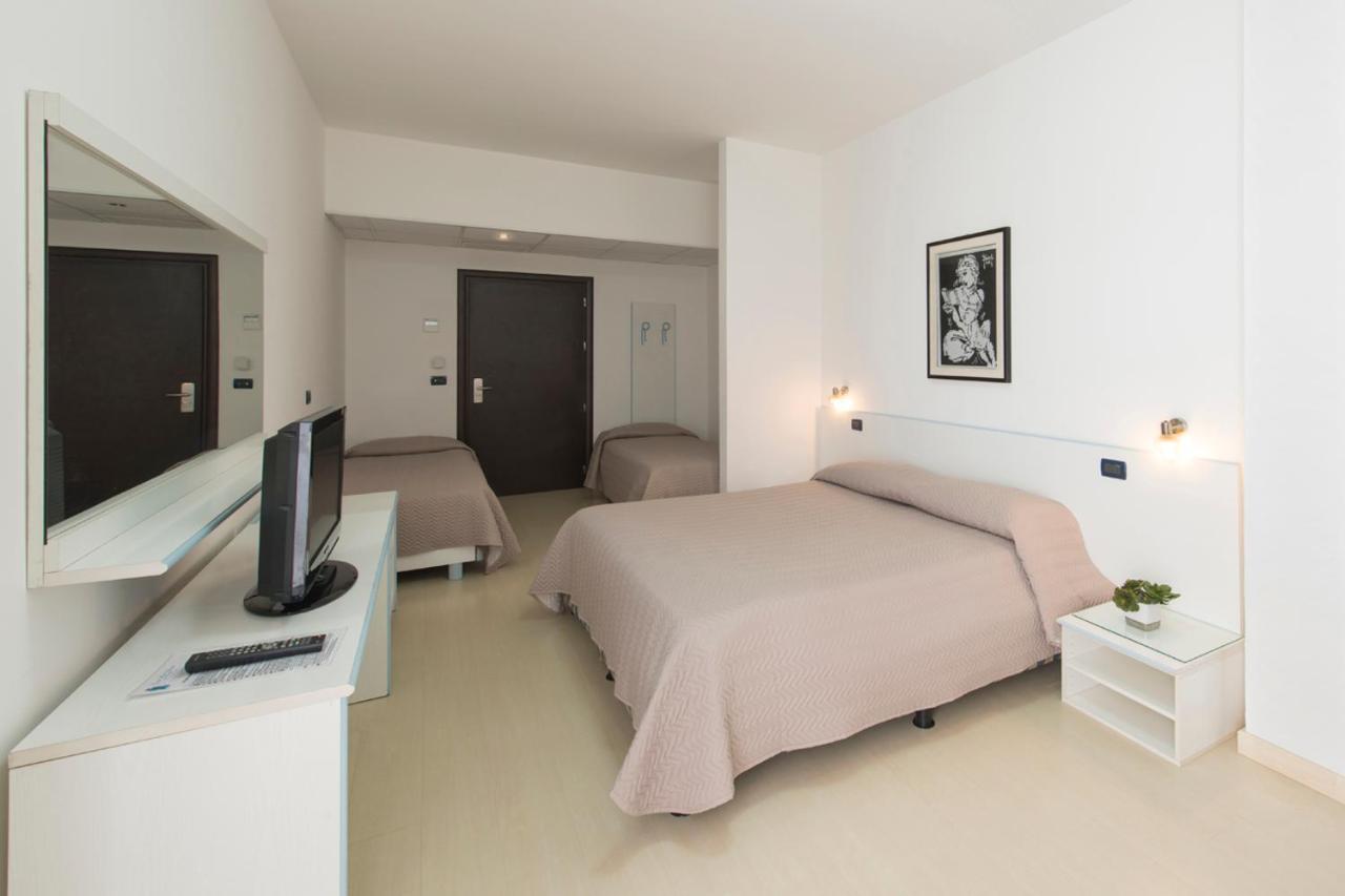 Grand Hotel Adriatico Montesilvano Luaran gambar